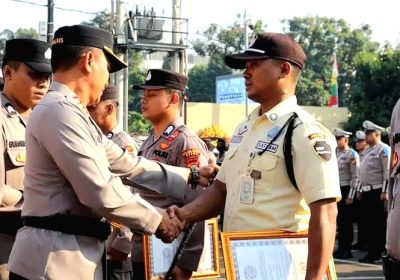 Gagalkan Aksi Pencurian Dua Warga Depok Diberikan Penghargaan