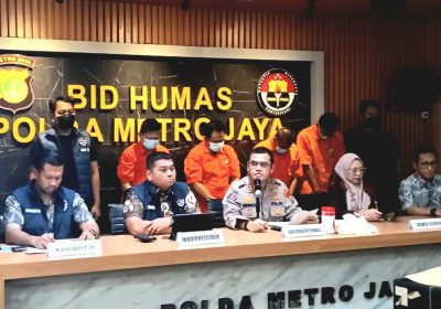 Ditressiber PMJ Ungkap Kasus Jual beli Sim Card Handphone Data Orang Lain