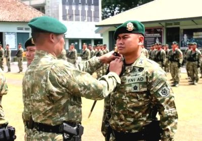 Tongkat Komando Yonarmed 11 Kostrad Resmi Disandang Mayor (Arm) Ananto Kristowo