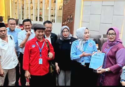 Raslinna Rasyidin, Elly Rosita Silaban, dan Rieke Diah Pitaloka Resmi Serahkan Usulan Revisi UU Ketenagakerjaan di Komisi IX DPR RI