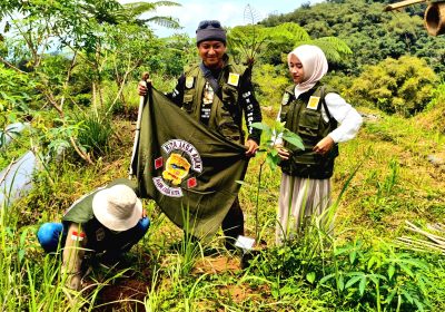 Perumdam Tirta Galuh Tanam 1.000 Pohon untuk Jaga Air Ciamis