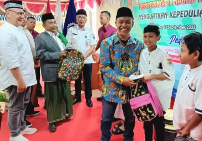 Peringati Maulid Nabi Muhammad SAW Pokja PWI Jaksel Berikan Bantuan Anak Yatim