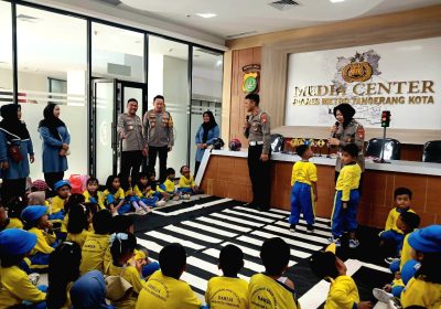 Kapolres Metro Tangerang Kota Hadiri Kegiatan Polsanak dengan Anak-Anak PAUD SOS Dahlia