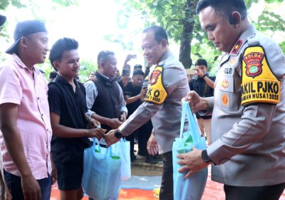 Kapolda Metro Gelar Maksi dan Baksos untuk  Pedagang Kopi Starling