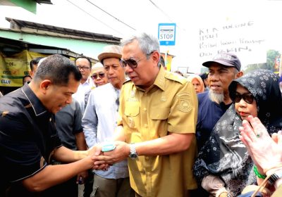 Benyamin Bersama Warga Tangsel Tolak Penutupan Akses Jalan Serpong-Parung oleh BRIN