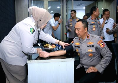 Humas Polri Gelar Donor  Darah Terkumpul 16.619 Kantong Peringati Hari Jadi ke-74