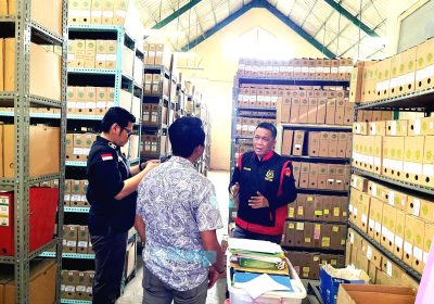 Kejati Sumsel Geledah Kantor Distributor Semen