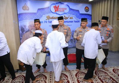 HUT Ke-74, Divisi Humas Polri Berikan Tali Asih 100 Anak Yatim Khataman Al-Qur’an