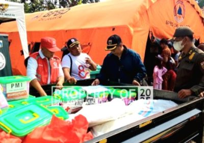 PMI Jaksel Berikan Bantuan bagi Penyintas Kebakaran di Pengadegan