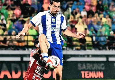 Laga Super Leaque: Persib Berhasil Kandaskan Bali United 1-0, Raih Tiga Poin
