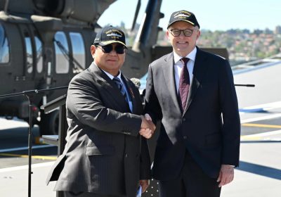 Presiden Prabowo Tinjau Kapal HMAS Canberra di Garden Island Naval Base Australia
