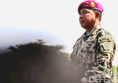 Panglima TNI Jenderal Agus Subiyanto Terima Penyematan Baret Ungu di HUT Korps Marinir