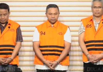 Gubernur Riau Abdul Wahid Akhirnya Kenakan Rompi Oranye dan Tangan Diborgol