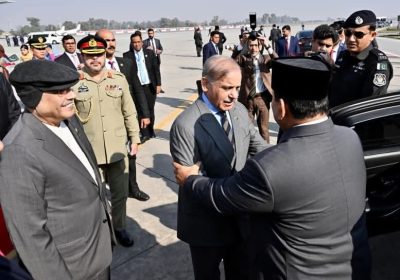 Perdana Menteri dan Presiden Pakistan Jemput Presiden Prabowo di Bandara Islamabad