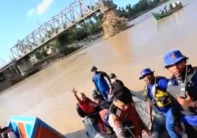 Aksi Heroik Tim SAR dan Personel Korsabhara Polri Tembus Medan Ekstrem di Bireuen Aceh