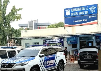 Pemohon SIM Keluhkan Sistem Error di Satpas Jakarta Timur