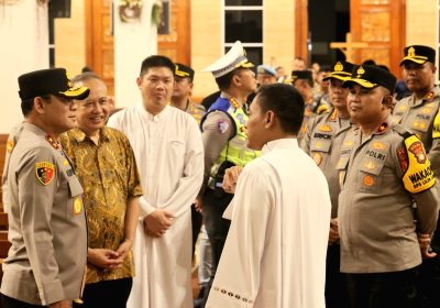 Jelang Perayaan Natal 2025 Kapolda Metro Cek Langsung Pengamanan Gereja