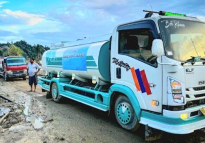 Sekretariat Kabinet kirim lebih dari 50 truck Tangki Air Bersih ke Aceh Tamiang