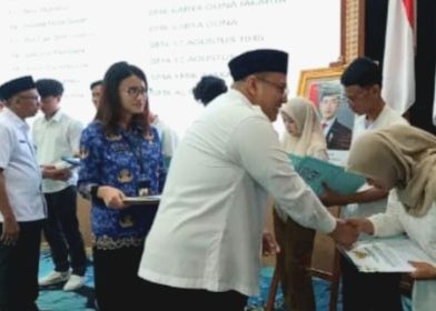 Baznas-Bazis Jaksel Tebus 1.811 Ijazah Milik Warga Tak Mampu