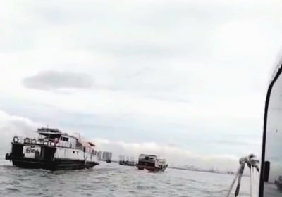 Ditpolairud Evakuasi KM Bima di Perairan Onrust Kepulauan Seribu Akibat Mati Mesin