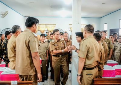 Pembinaan Tata Kelola Pemerintahan Desa Bupati Herdiat Tekankan Keselarasan Desa dan BPD