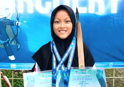 Azkiya Atlet Panahan Asal Ciamis Juara Umum “Student Archeries Open”