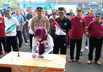 Forkopincam Cihaurbeuti Ajak Masyarakat Tak Membakar dan Buang Sampah Sembarangan