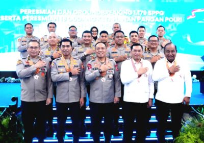 Presiden Prabowo Anugerahkan Bintang Jasa dan Satyalancana Wira Karya Pejabat Polri serta Tokoh