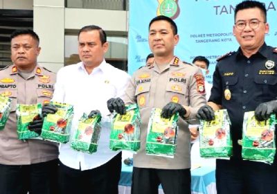 Dua Residivis Jaringan Internasional Diringkus Selundupkan 25 Kg Sabu di Mobil Alphard