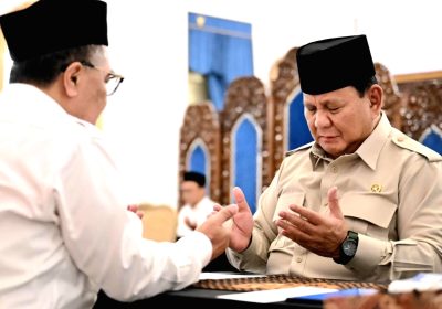 Presiden Prabowo Subianto Serahkan Zakat Melalui Badan Amil Zakat Nasional di Istana Negara