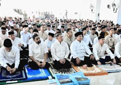 Prabowo Salat Idulfitri dan Halalbihalal dengan Jemaah Masjid Darussalam Aceh Tamiang