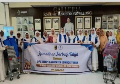 IWAPI Lotim dan DWP RSUD dr R Soedjono Selong Gelar “Berbagi Ramadhan Penuh Berkah”
