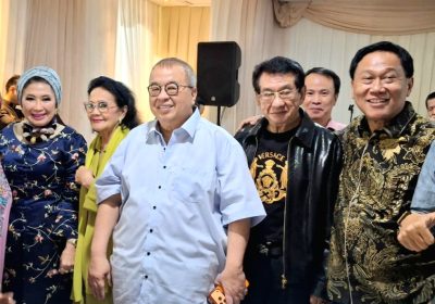 Halal Bihalal Keluarga Tatung di Jakarta Dihadiri Selebriti Sekaligus Rayakan Ultah Benny Martha