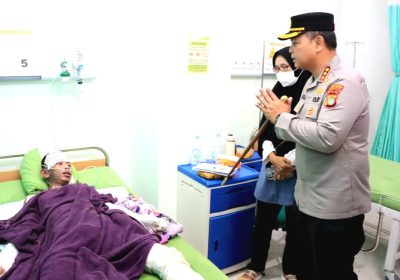 Wujud Kepedulian, Kapolres Metro Bekasi Kota Jenguk 17 Korban Kebakaran Cimuning Bekasi