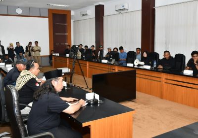 Bupati Lotim,  Sekda dan OPD Menerima Audensi Aliansi Gempur Siap Jawab Keresahan Warga