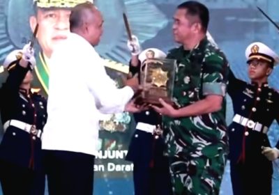Jenderal TNI Maruli Simanjuntak Terima Penghargaan dari Badan Siber dan Sandi Negara