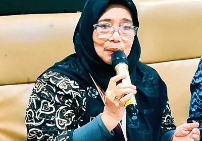 Tidak Tahu Adat dan Etika, Anggota DPRD Kota Depok Merokok di Kawasan Tanpa Rokok