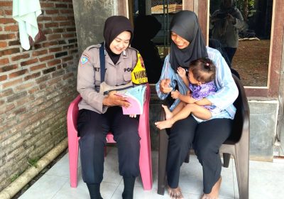 Bhabinkamtibmas Desa Welahan Dampingi Kader Pantau Tumbuh Kembang Balita hingga Bumil