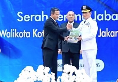 Sekda DKI Jakarta Uus Kuswanto Hadiri Setrtijab Wali Kota Jaksel