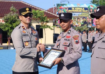 Kelola Keuangan Negara dengan Optimal, Personel Polres Jepara Raih Penghargaan Terbaik dari KPPN Kudus