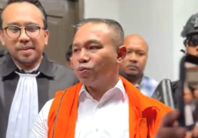 JPU Dinilai Abaikan Fakta Persidangan, Gubernur Riau Kena Tuntut 8.5 Tahun