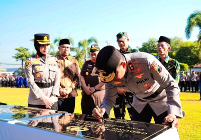 Kapolda Jateng Kukuhkan Peningkatan Tipe Polresta Batang, Tegaskan Peningkatan Status Harus Diiringi Pelayanan