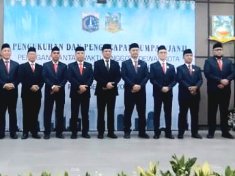 Zainudin Anggota Dewan Kota Perwakilan  Kecamatan Jagakarsa Dikukuhkan